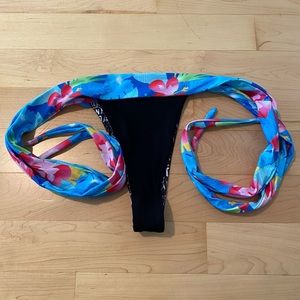 Moana Bikini High Waisted Bottoms